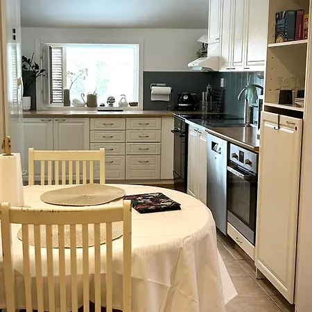 Alloggio per agriturismo Herkkumaeen Navetta